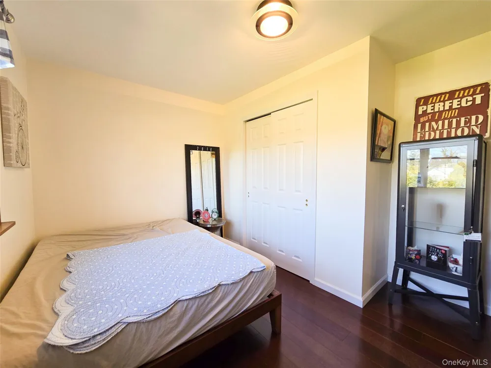 43 Fort Hill Road Huntington, NY 11743