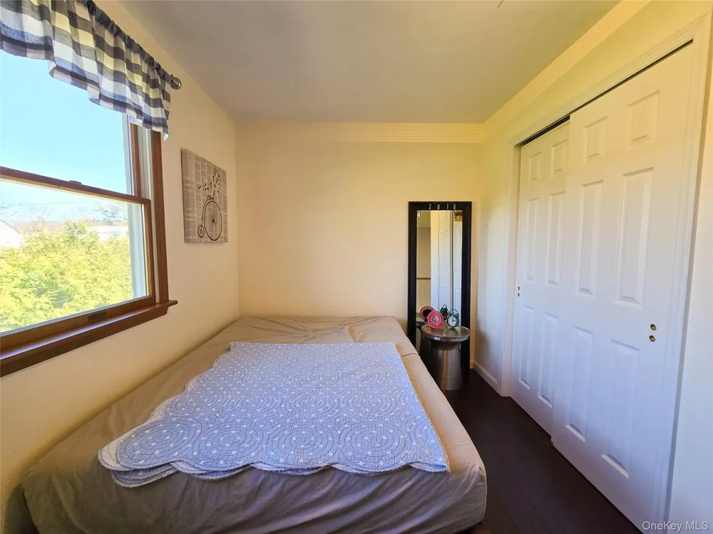 43 Fort Hill Road Huntington, NY 11743