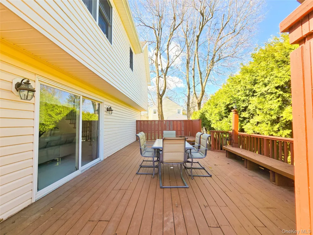 43 Fort Hill Road Huntington, NY 11743
