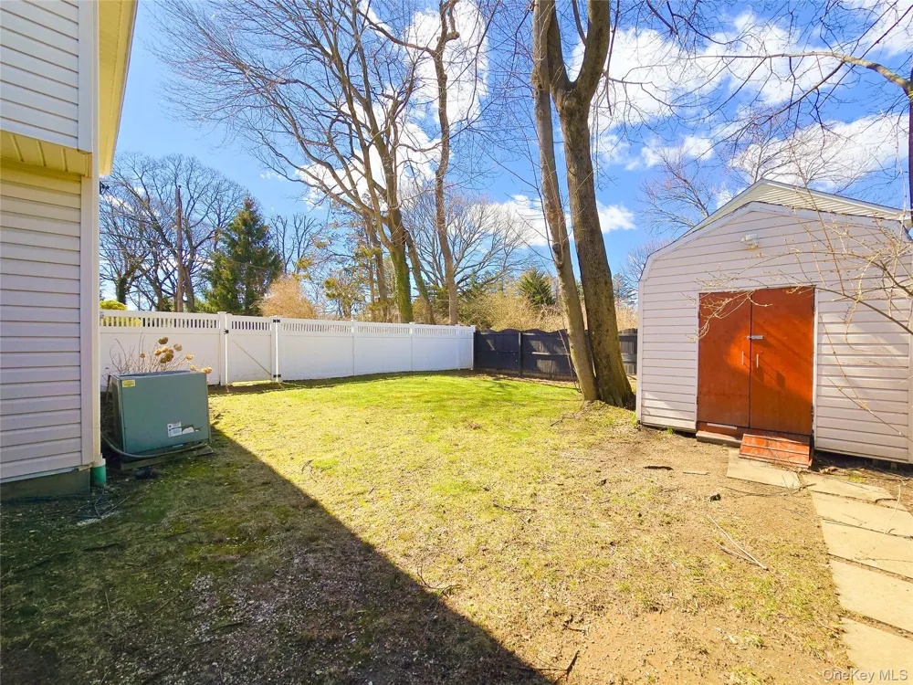 43 Fort Hill Road Huntington, NY 11743