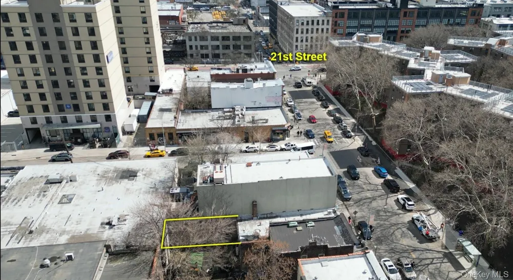 12-09 40th Avenue Long Island City, NY 11101