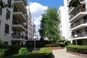 3080 Voorhies Avenue #6F
