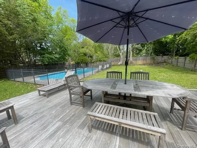 35 Maple Street Westhampton Beach, NY 11978