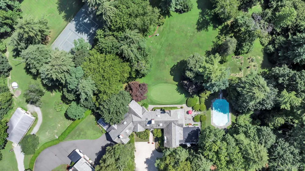 95 Piping Rock Road Locust Valley, NY 11560