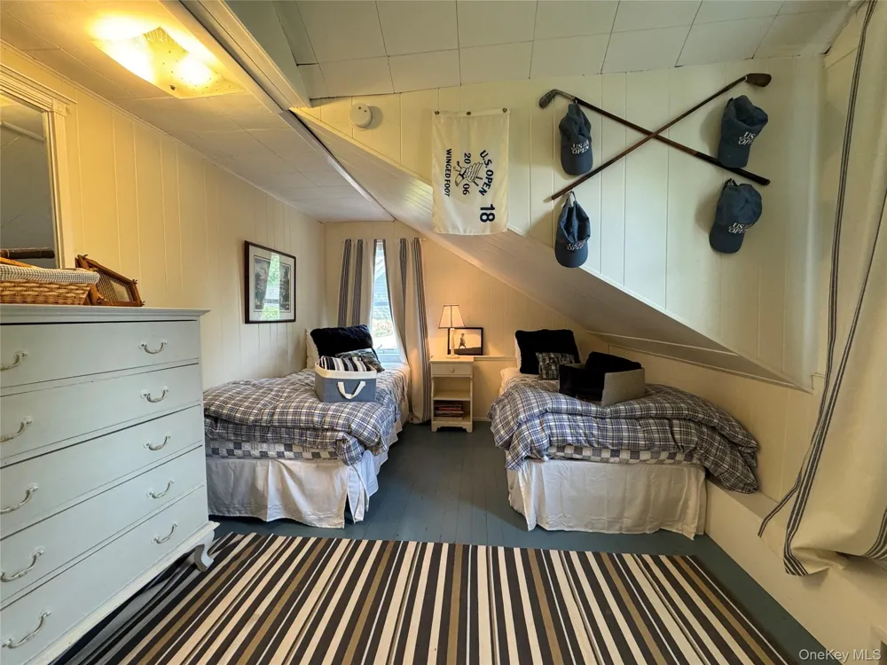 1429 Peconic Bay Boulevard Jamesport, NY 11947