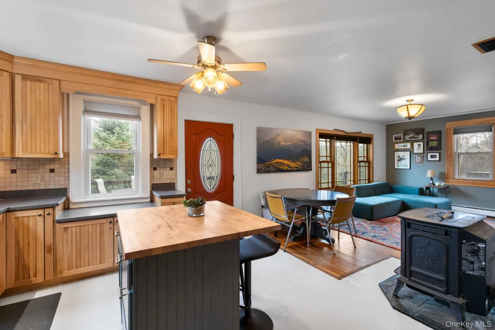 4721 State Route 9G Germantown, NY 12526