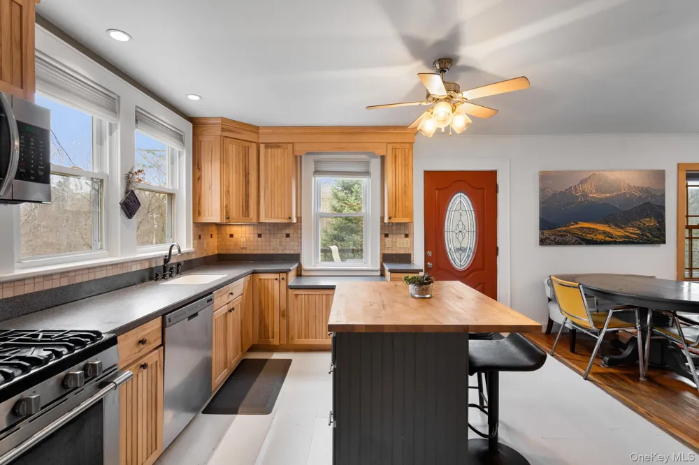 4721 State Route 9G Germantown, NY 12526