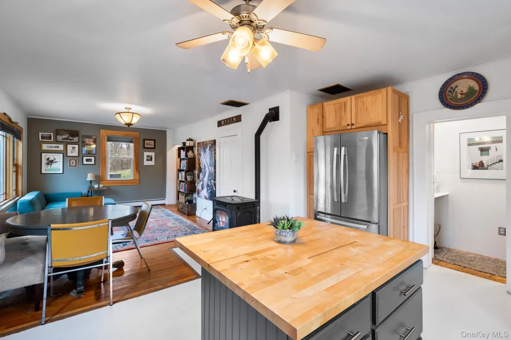 4721 State Route 9G Germantown, NY 12526