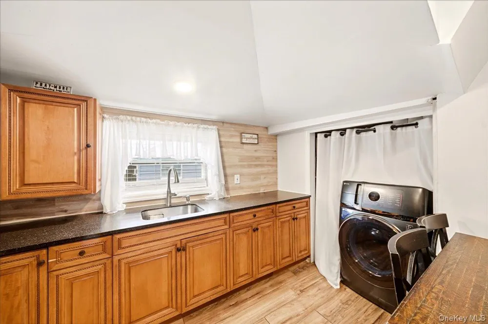 133B Edgewater Park #133B Bronx, NY 10465