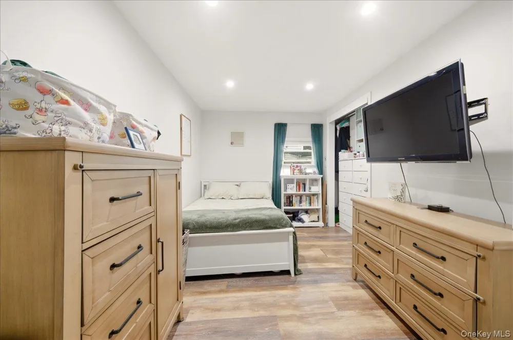 133B Edgewater Park #133B Bronx, NY 10465