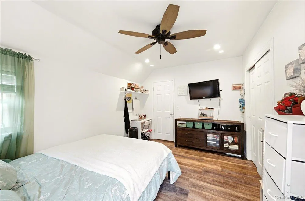 133B Edgewater Park #133B Bronx, NY 10465