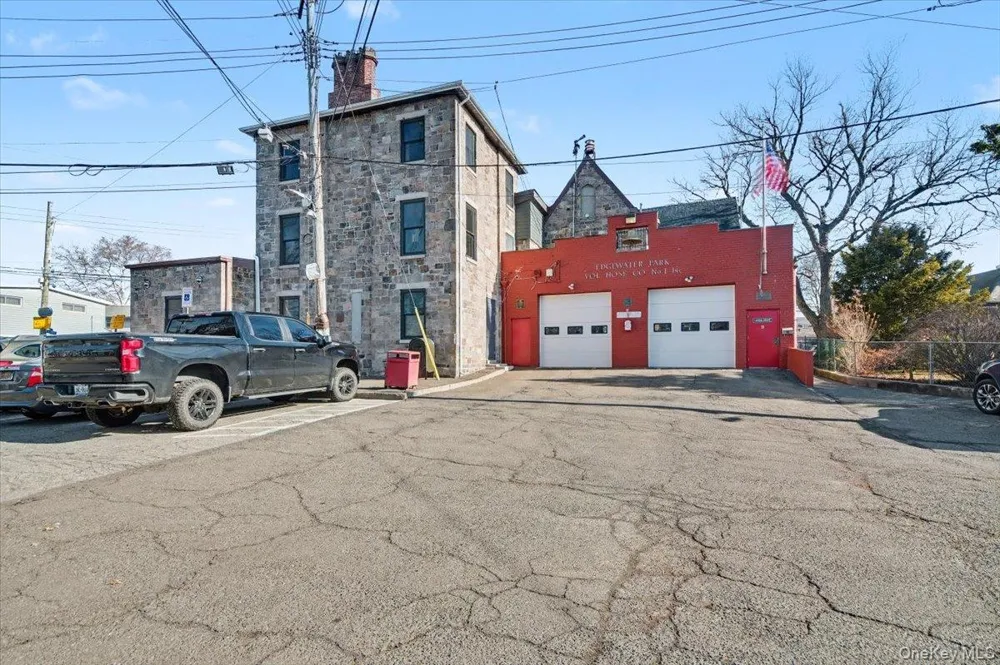 133B Edgewater Park #133B Bronx, NY 10465