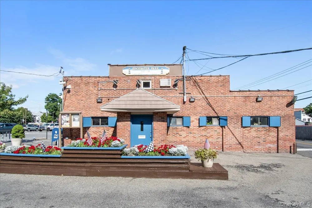 133B Edgewater Park #133B Bronx, NY 10465