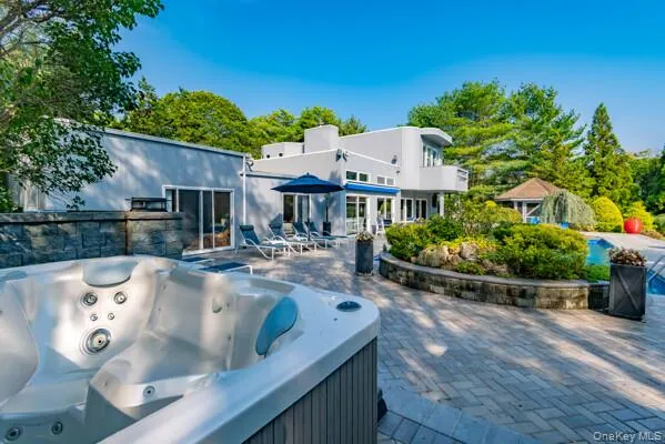 3 Mallard Lane Remsenburg, NY 11960