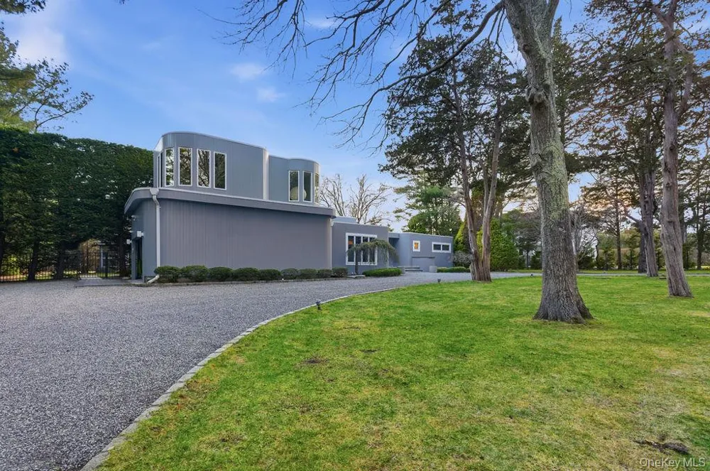 3 Mallard Lane Remsenburg, NY 11960