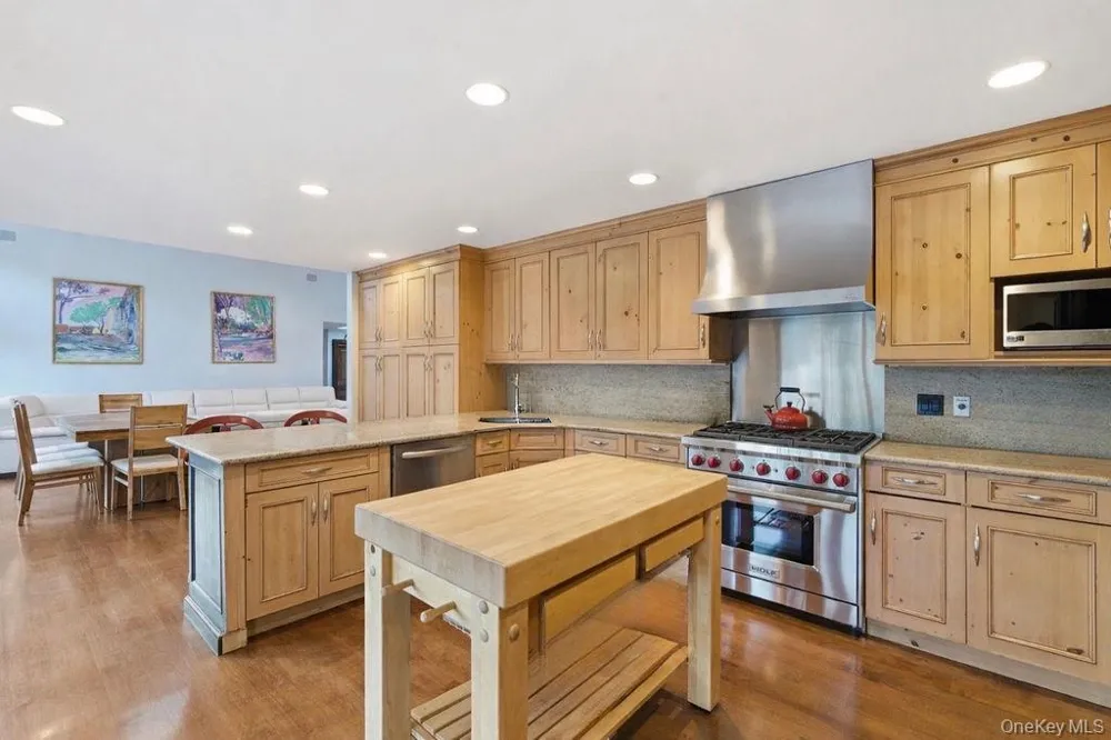 3 Mallard Lane Remsenburg, NY 11960