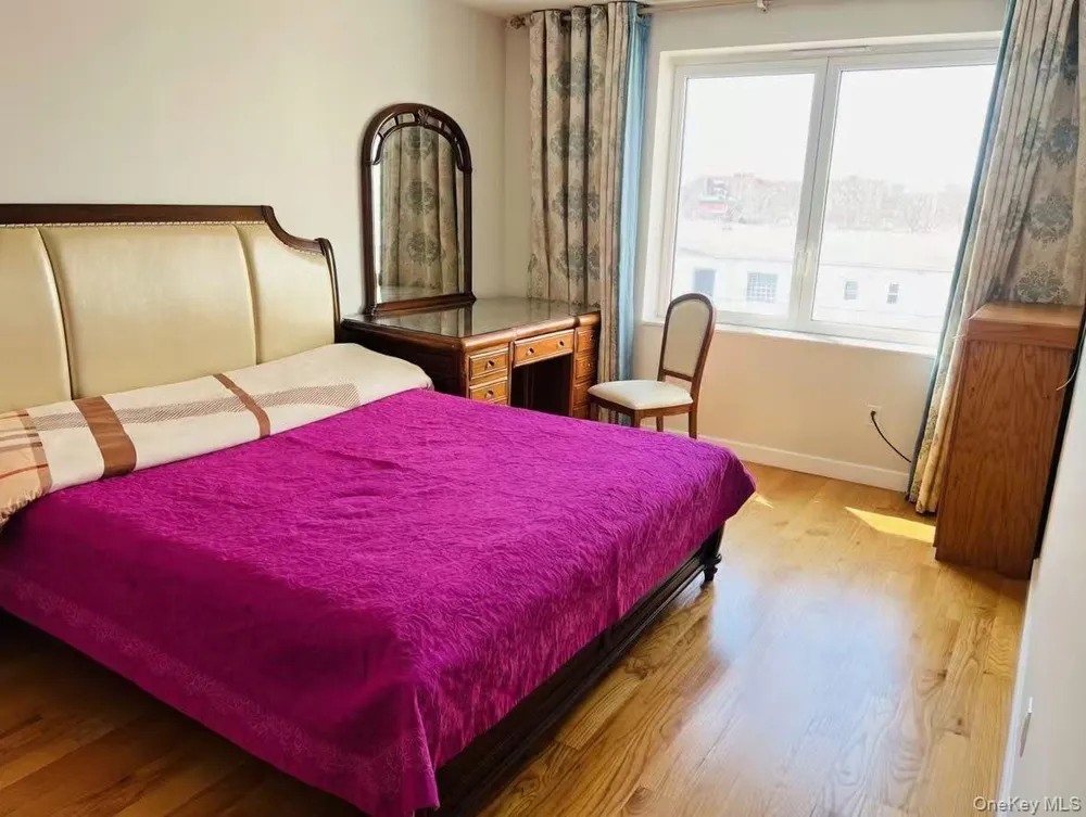 15815 Union Turnpike #401N Fresh Meadows, NY 11366