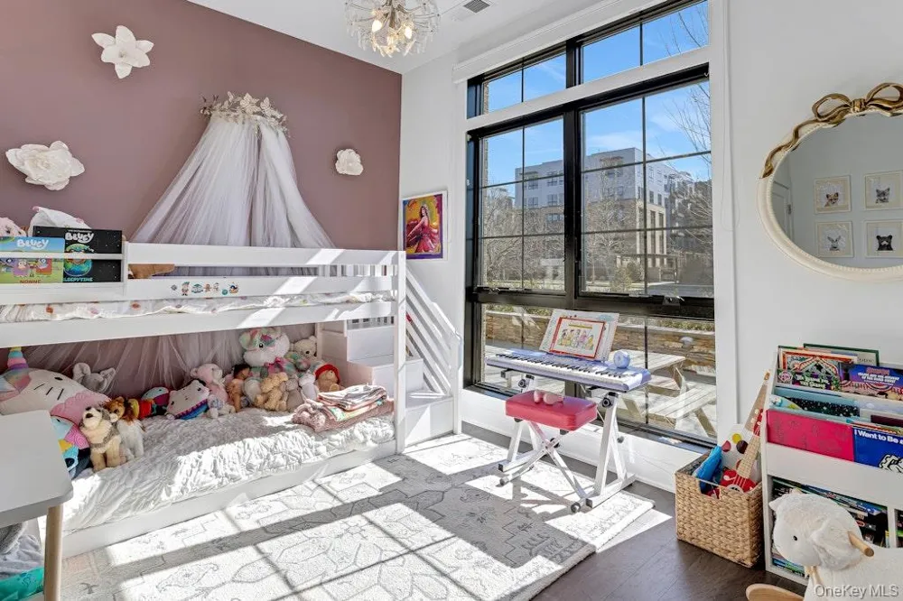 201 Horseman Boulevard #101 Sleepy Hollow, NY 10591