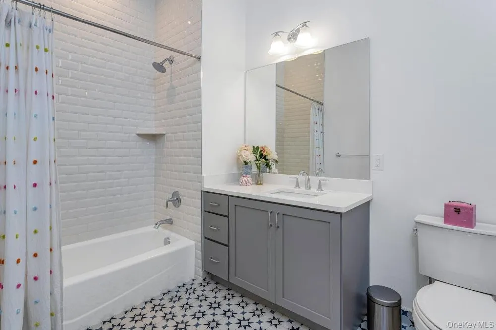 201 Horseman Boulevard #101 Sleepy Hollow, NY 10591