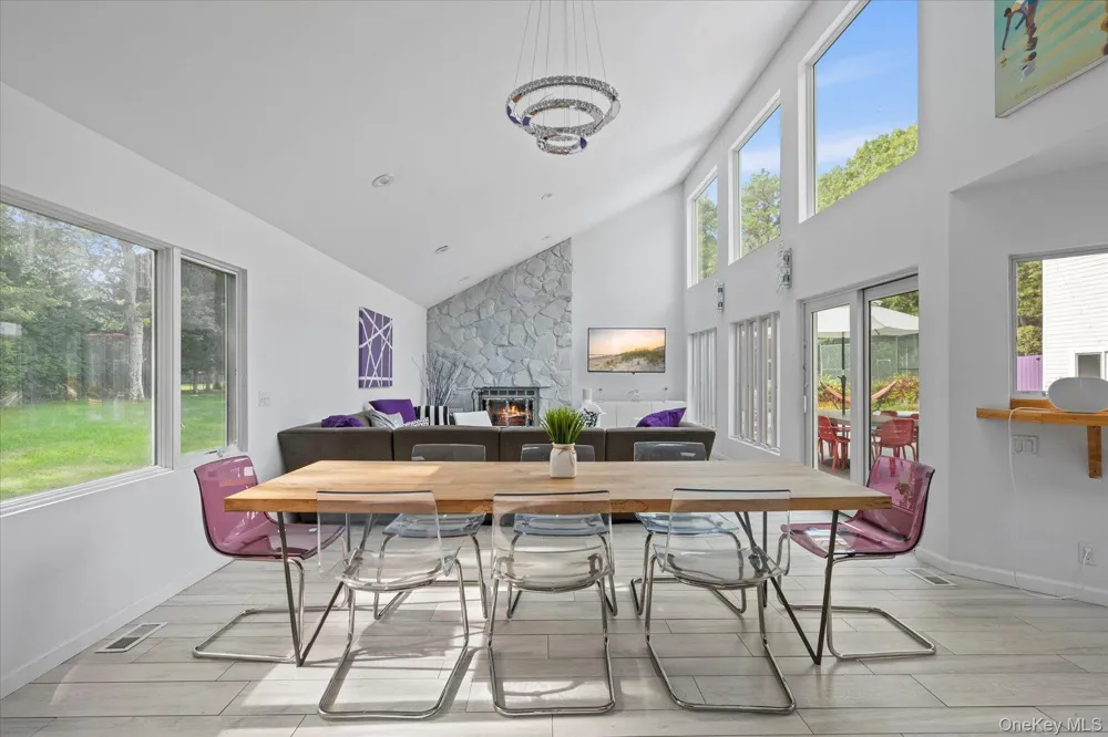 5 Lakewood Lane Quogue, NY 11959