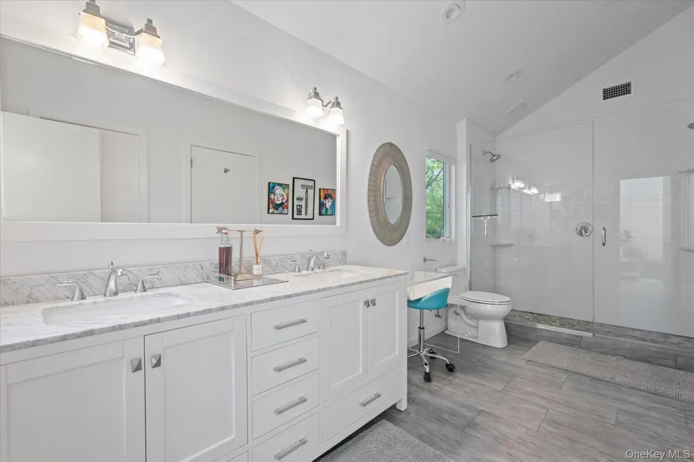 5 Lakewood Lane Quogue, NY 11959