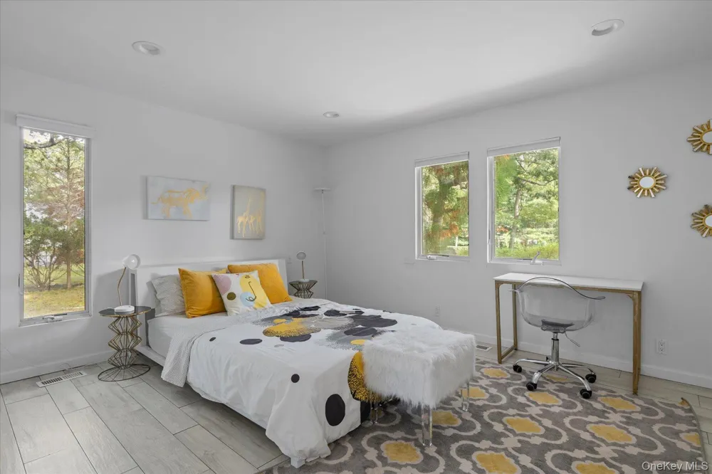 5 Lakewood Lane Quogue, NY 11959