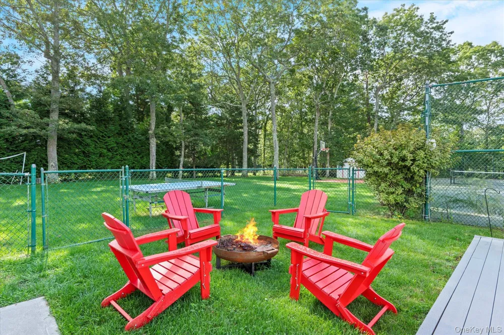 5 Lakewood Lane Quogue, NY 11959