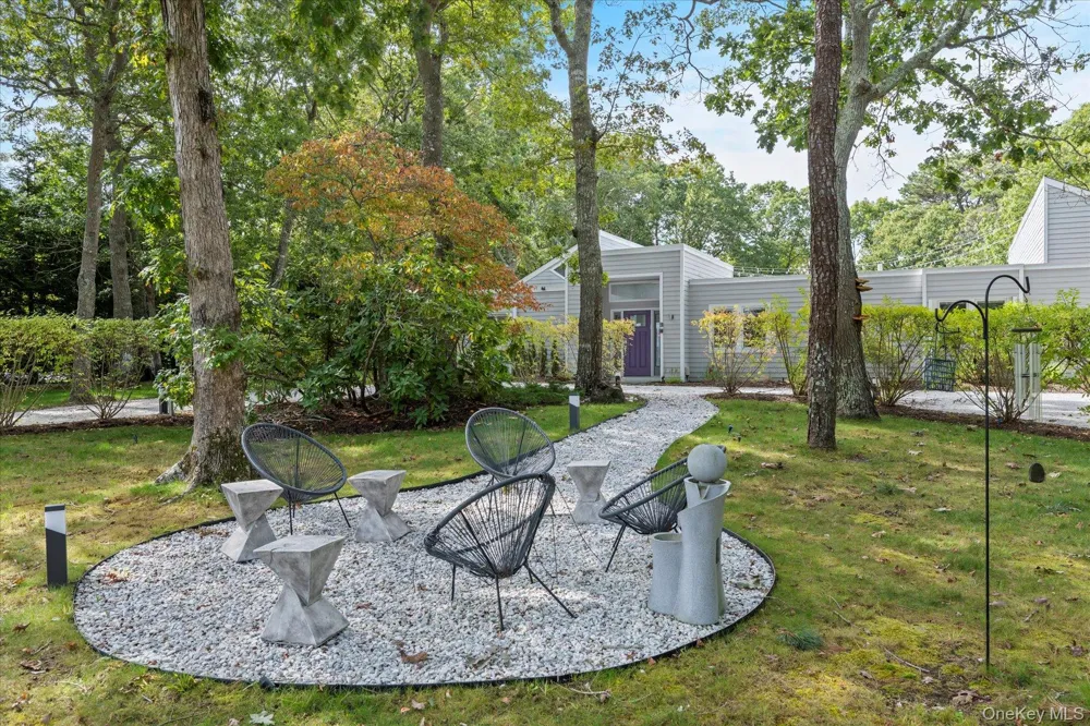 5 Lakewood Lane Quogue, NY 11959