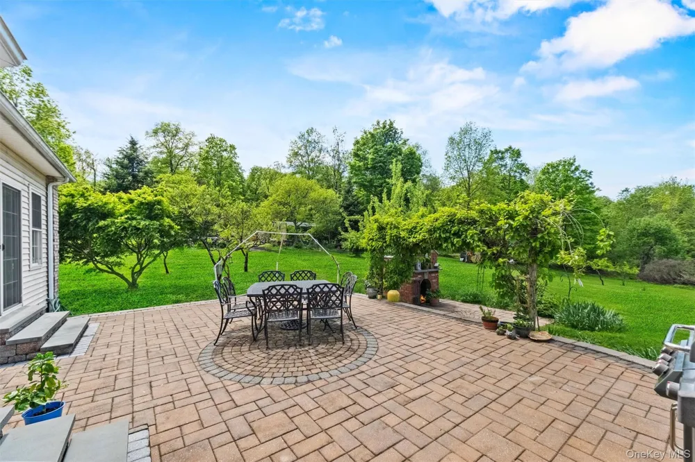 20 Goshen Road Chester, NY 10918