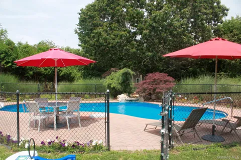 144 Manor Lane