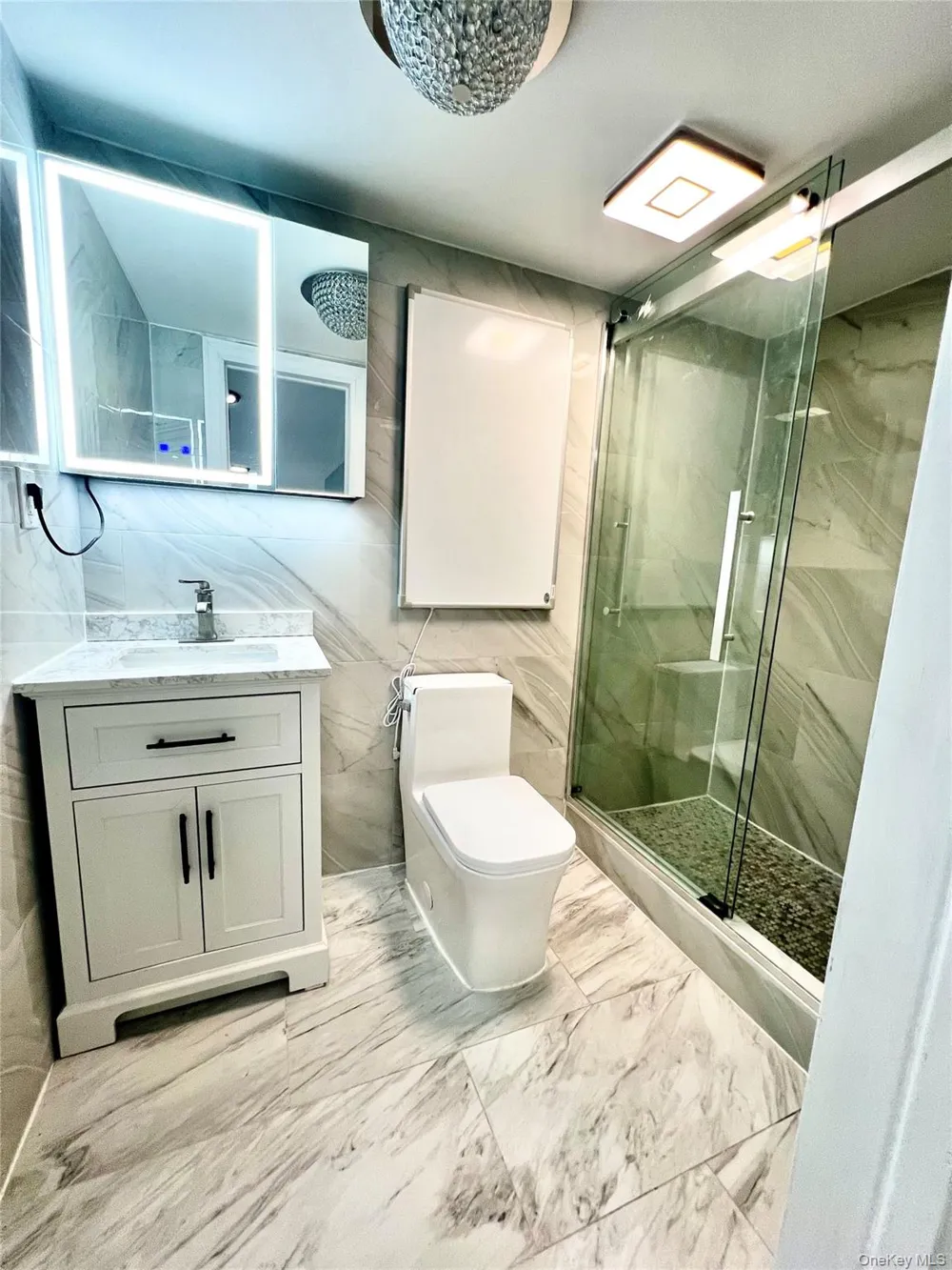 38 Railroad Avenue East Hampton, NY 11937