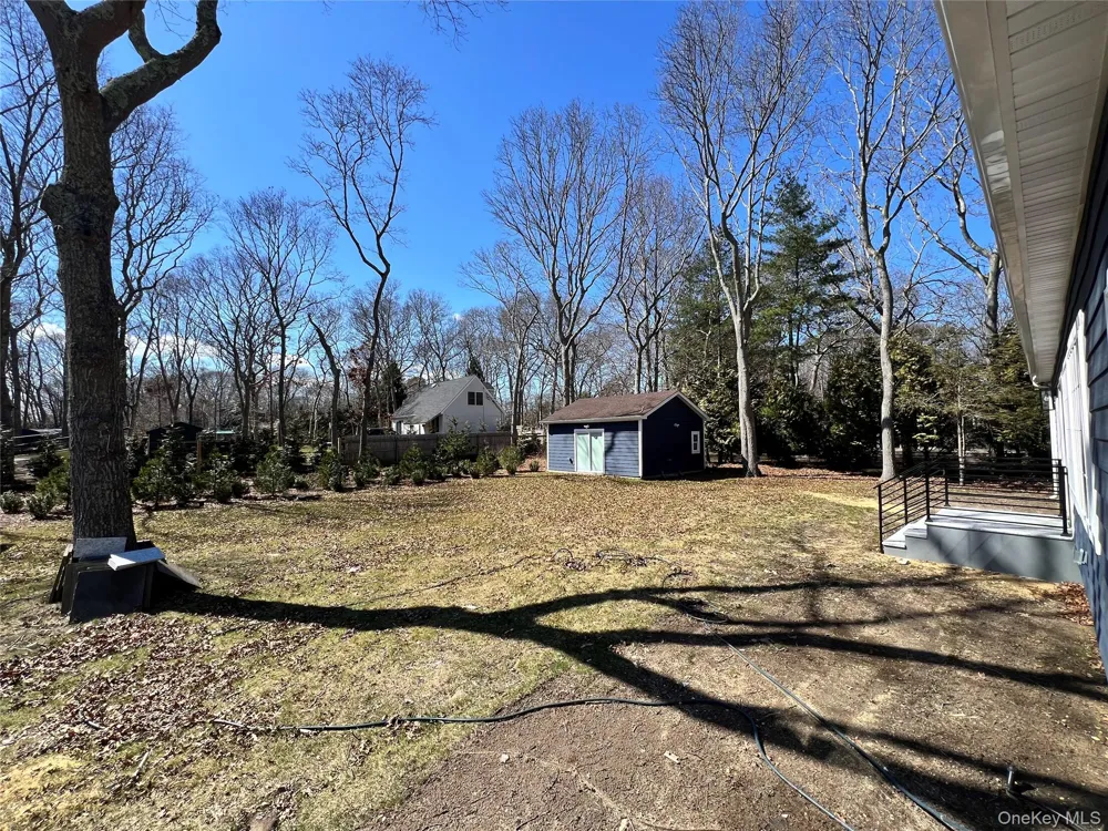 38 Railroad Avenue East Hampton, NY 11937