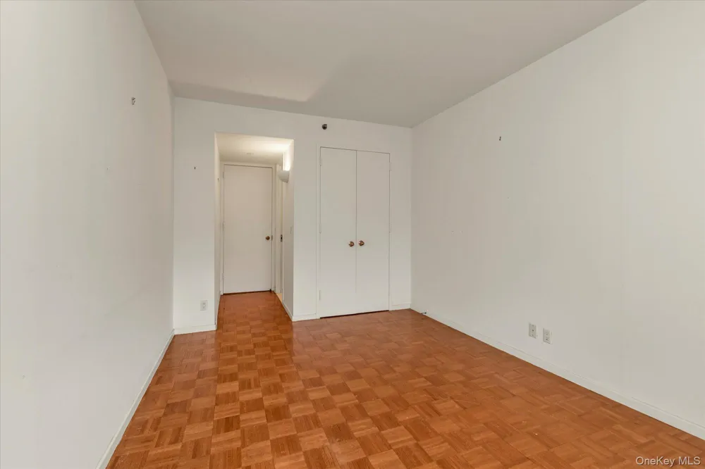 100 Hilton Avenue #M3 Garden City, NY 11530