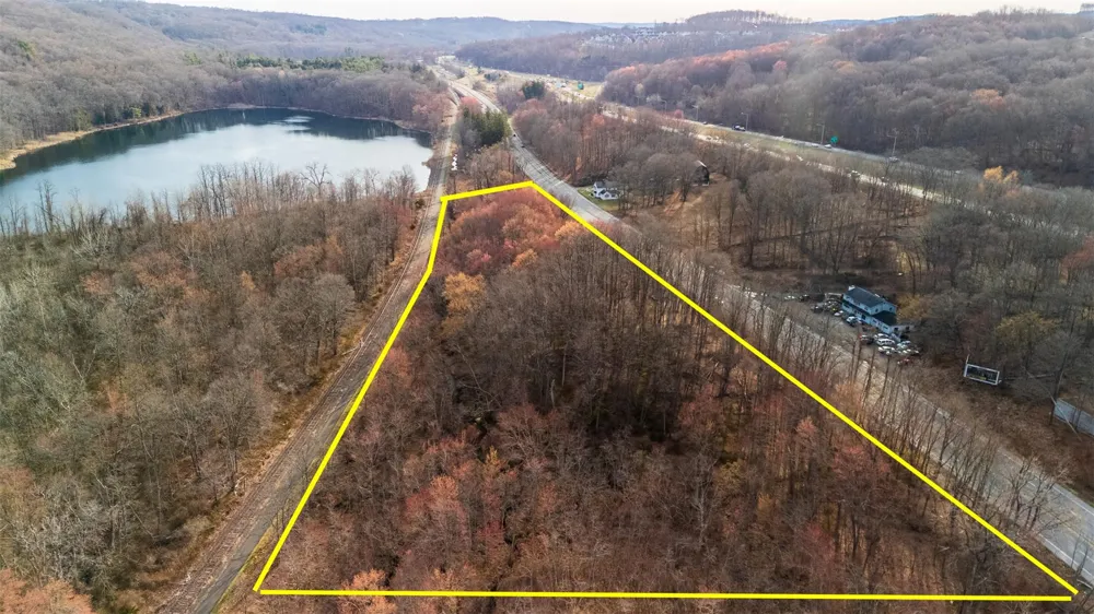 3918 Danbury Road Brewster, NY 10509