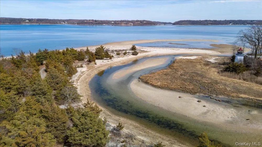 224 Centre Island Road Centre Island, NY 11771