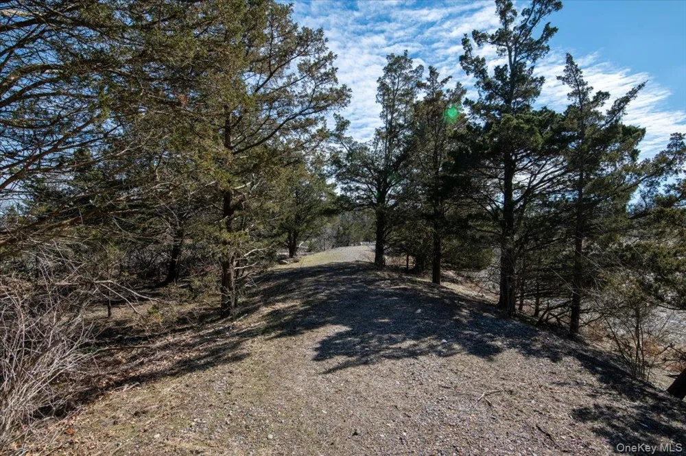 224 Centre Island Road Centre Island, NY 11771