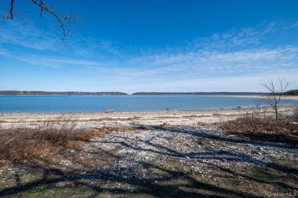 224 Centre Island Road Centre Island, NY 11771