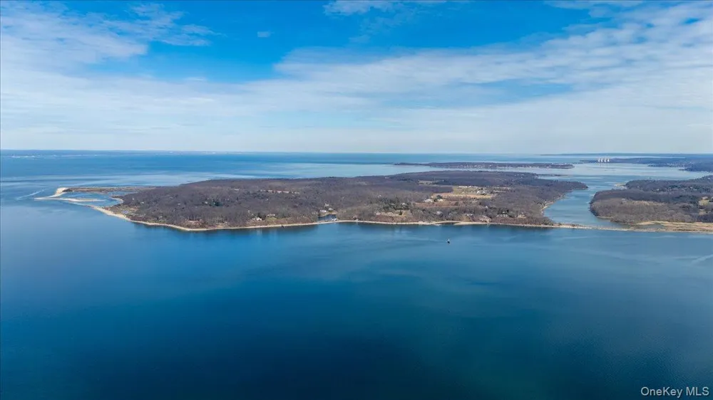 224 Centre Island Road Centre Island, NY 11771