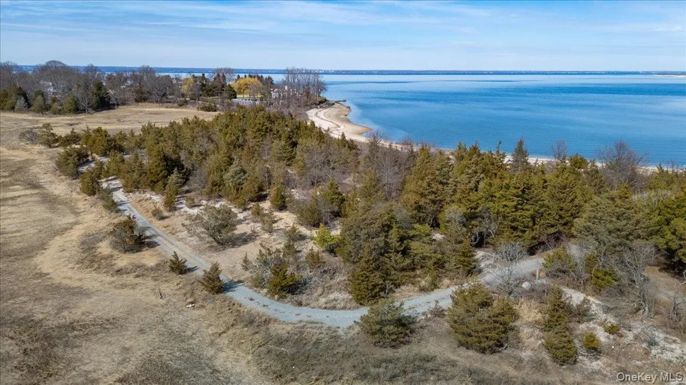 224 Centre Island Road Centre Island, NY 11771