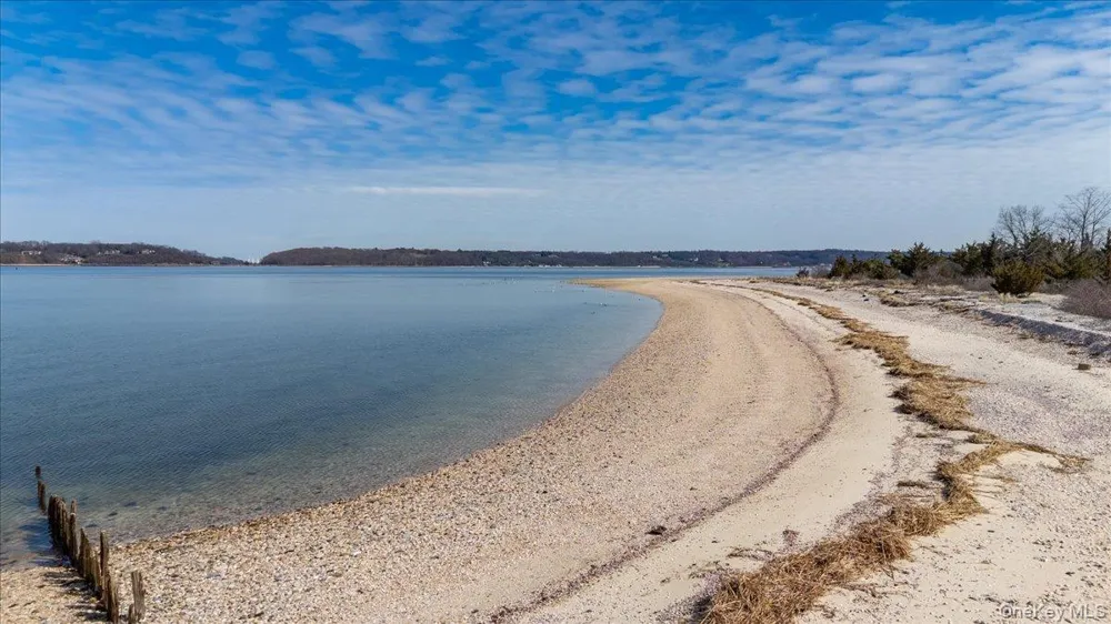224 Centre Island Road Centre Island, NY 11771