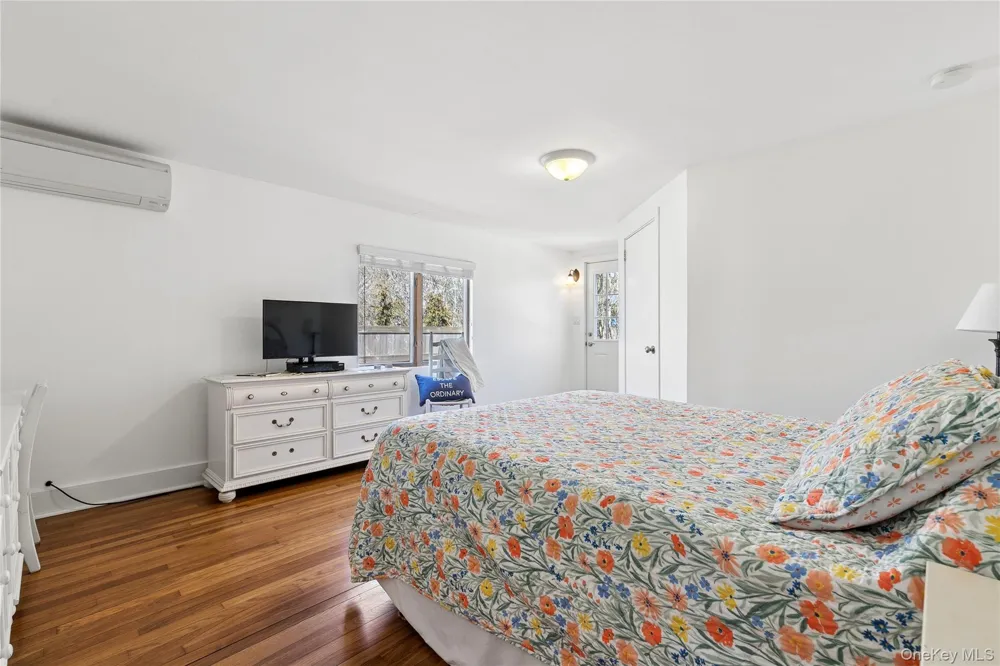 20 Mitchell Road Westhampton Beach, NY 11978