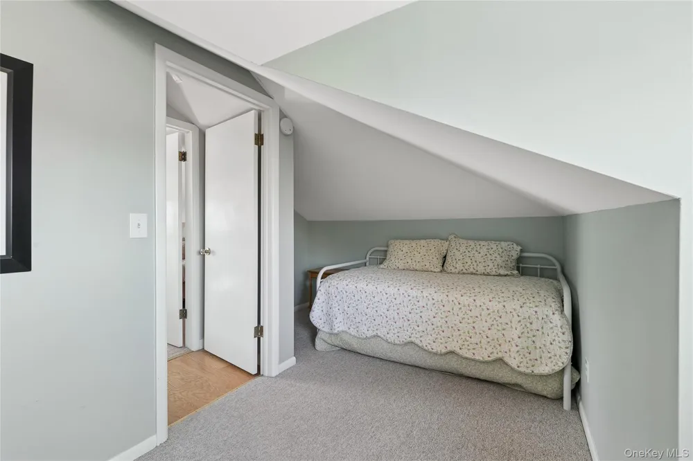 20 Mitchell Road Westhampton Beach, NY 11978