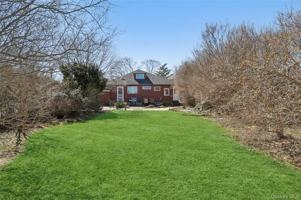 20 Mitchell Road Westhampton Beach, NY 11978