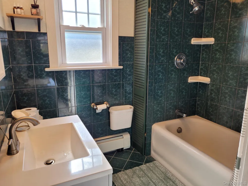 424 Centre Island Road Oyster Bay, NY 11771
