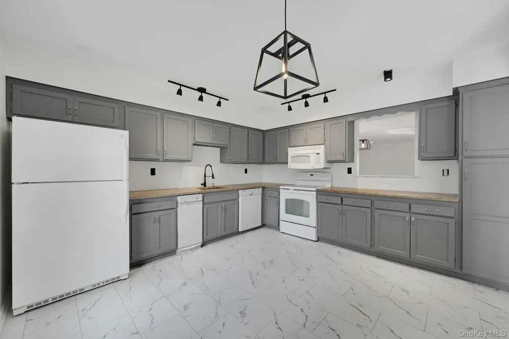 62 Somerset Drive Suffern, NY 10901