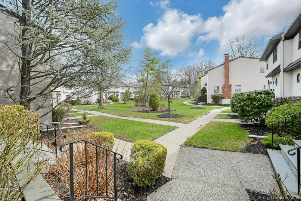 62 Somerset Drive Suffern, NY 10901