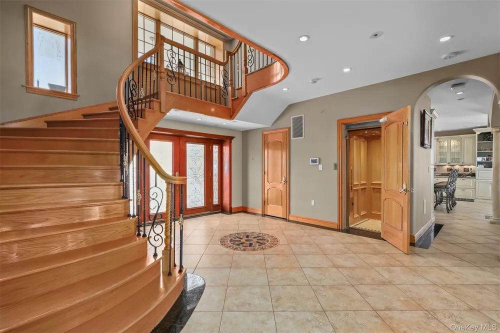 3407 Country Club Road Bronx, NY 10465