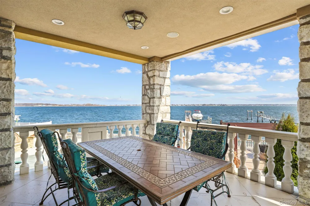 3407 Country Club Road Bronx, NY 10465