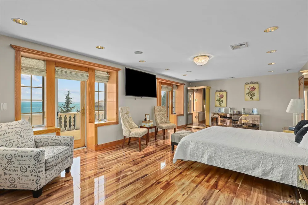 3407 Country Club Road Bronx, NY 10465