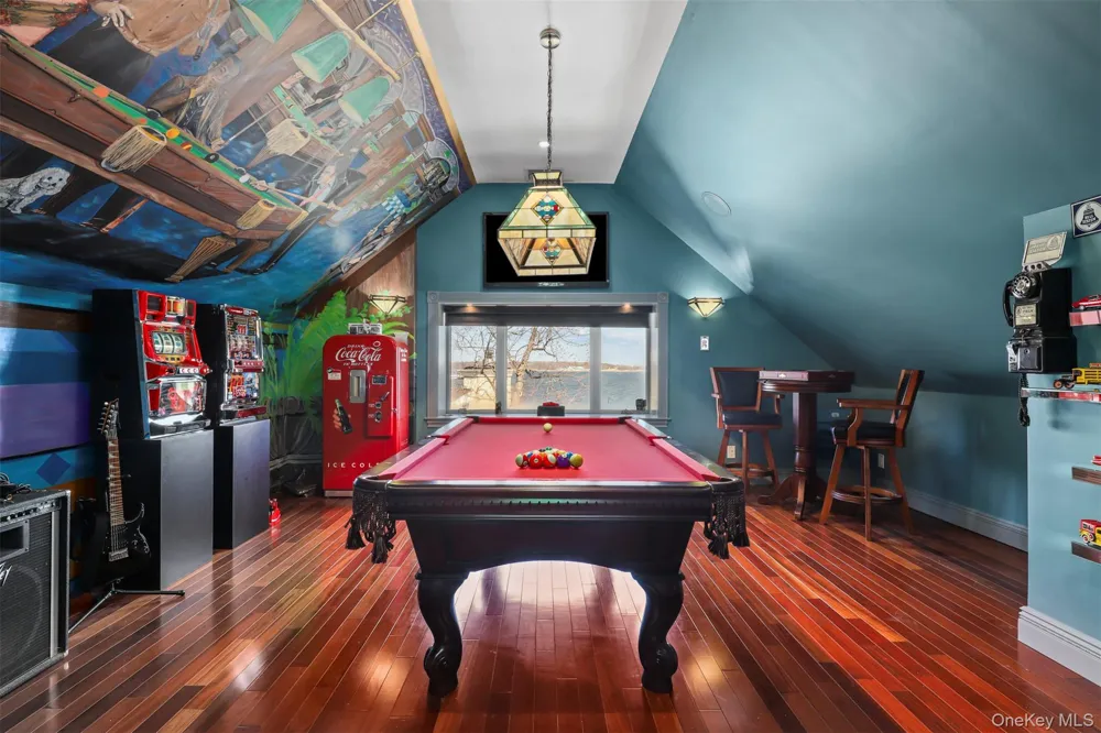 3407 Country Club Road Bronx, NY 10465
